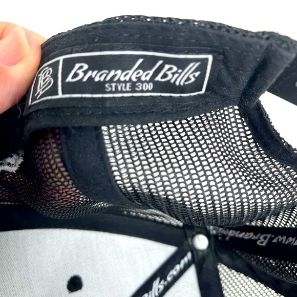 Branded Bill Adventure awaits ( 300 series ) Cap - Picture 3 of 4